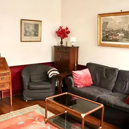 Spacious & Quiet Flat, Close To Paris Expo