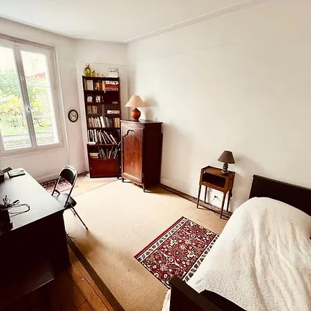 Apartament Spacious & Quiet Flat, Close To Paris Expo